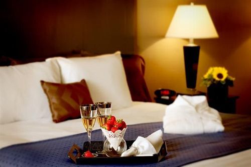 Nichols Village Hotel And Spa Clarks Summit Dış mekan fotoğraf